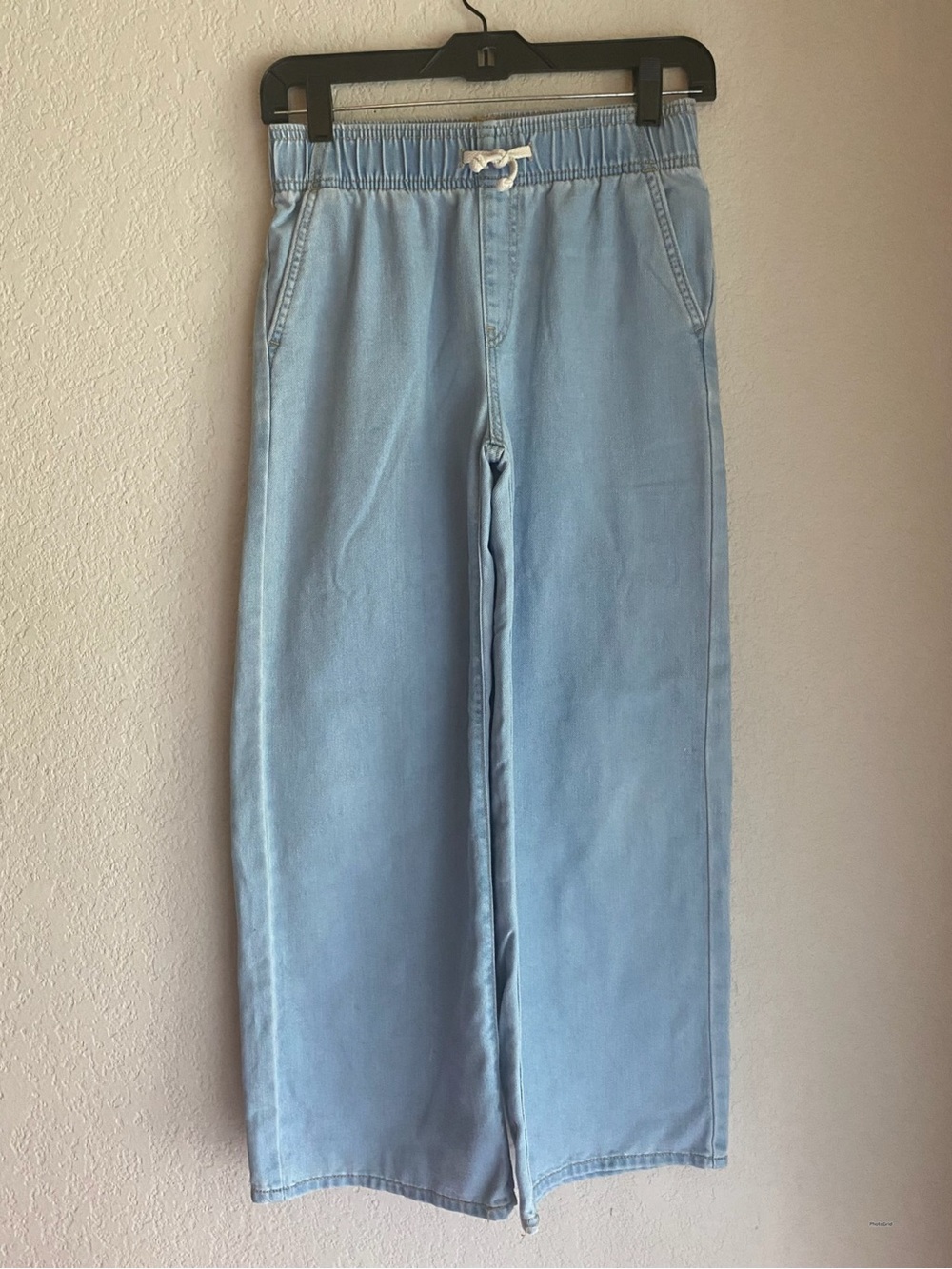 Light Wash Elastic Waist Wide Leg Jeans
